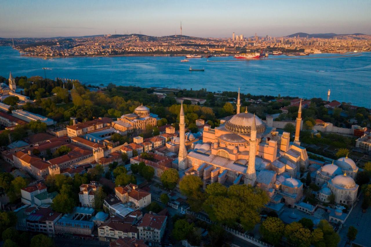 Perazre Hotel Istanbul Exterior photo