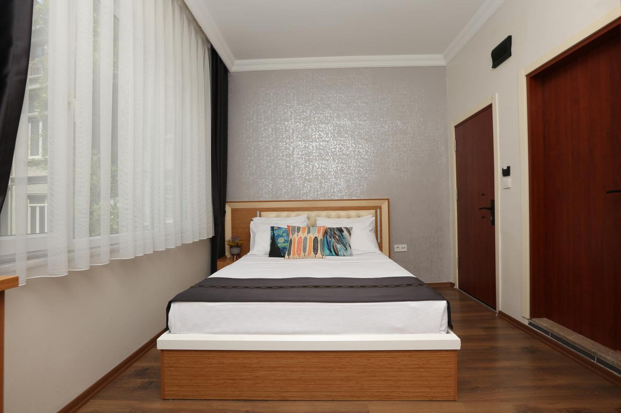 Perazre Hotel Istanbul Exterior photo